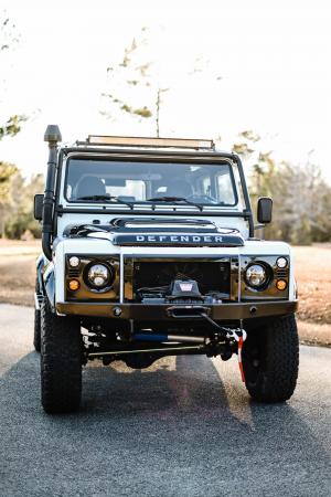 Land Rover Defender 110 by Osprey Custom Cars 1993 года 